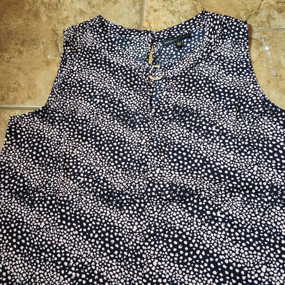 Adrienne Vittadini Sleeveless Blouse – Women’s Size Large | VW31620 - Picture 9 of 9